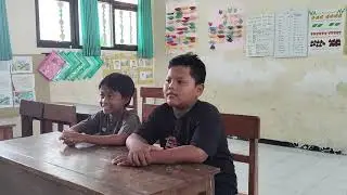 teaching elementary school children with the theme of Reading 