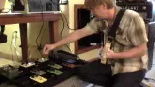 Nashville Amp Expo '10 - Rockett Pedals/Paul Trombetta fuzz prototype fun!