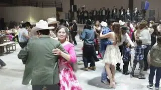 Laura y Cesar con Banda Los Escamilla de Jerez