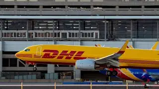 [4k] Plane Spotting - DHL Boeing 737 Landing @ PHX.