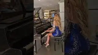Luis Miguel ♡ Por Debajo De La Mesa