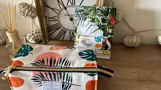 Unboxing FLAT LAY CO x Glossybox &eacute;dition limit&eacute;e &eacute;t&eacute; 2022