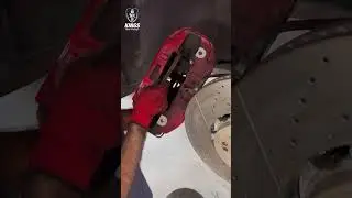 😍 Let's Change the Disc Brakes and Brake Pads of Mercedes GLE 63!!! #shorts #short #car #dubai