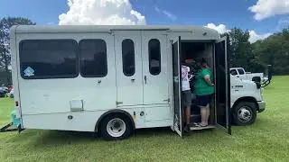 Bass bus