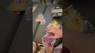 Opening a box of Pok&eacute;mon packs (very good cards)