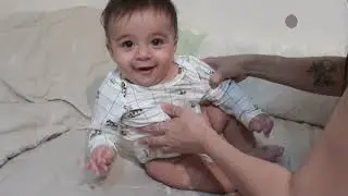 NOAH COMEÇANDO A FICAR SENTADO   5 MESES 11 DIAS