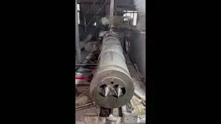 Plastic screw and barrel supplier Extruder screw and barrel  #screw #extruder #extrudermachine 