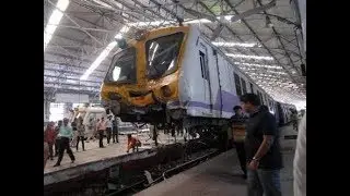 Huge Rainfall in mumbai affect Local | Mumbai local Accident Video july 2018