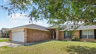 5123 Whitehurst Lane, Crestview, FL Presented by Judy Griffin.