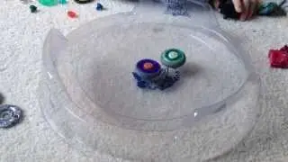 Earth Eagle 145 WD vs Rock Leone 145 WB | Metal Fight Beyblade メタルファイトベイブレード