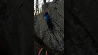 &ldquo;Hand me down V0&rdquo; Stone Fort / Little Rock City #bouldering #climbing #climbinglife #climber