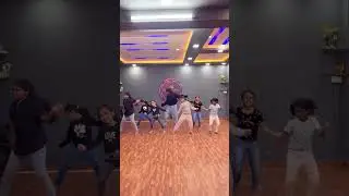Oh jinga laka jinga laka❤️😍