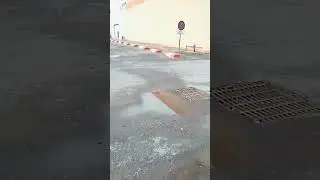 بداية أمطار غزيرة جدا قوية ورياح قوية والله يرحمنا واللهم سيقنا الغيت ولا تجعلنا من القنيطن وغيثنا 