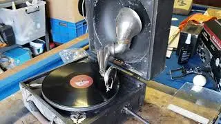 Decca Portable Gramophone Restoration Pt 2.