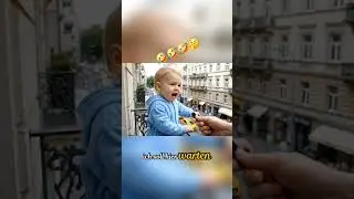 Papa sagt, ich soll hier warten.