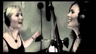 Somebody's Darling - Walls