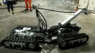 The Factory Acceptance  Test of the robot MARTin ( Part 2).Робот Мартин делает очистку  резервуаров
