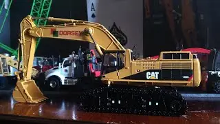 1:50 Diecast Masters Caterpillar 365B Excavator Unboxing