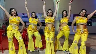 Women&rsquo;s group dance on R D Barman Songs | Retro theme