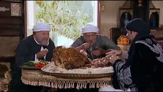 عملوا عليه نمرة وخلوه يفتكر ان الأكل فيه سم وضحكوا عليه الناس كلهم 😮