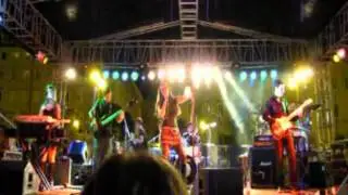 The Dark Side of Venus - HE WALKS AROUND (live @ Trieste)