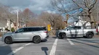 Newer Coutdown Pedestrian Signal (Lincoln Street & Bradley Woods Drive)