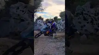 Suzuki 800 DR 180 degree change of course #suzuki #suzukidr800 #offroad #motorbike #rally #enduro