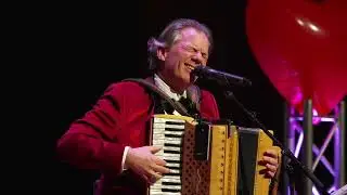 LINDER & TRENKWALDER: 'Der Liebe Gott' (Bob Seger)