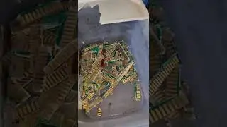 Gold Fingers! #recycling #shorts #gold #ewaste