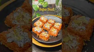 Gajar Barfi Recipe 😋👌 #gajarbarfi #recipe #shorts #viral #shortvideo #youtubeshorts