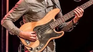 Tell me -PAGES - Neil Stubenhaus - Bass cover