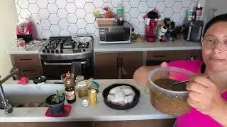 Frango temperado e assado para ceia natalina 