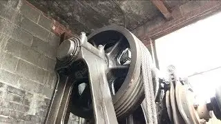 1932 Geared Traction Elevator Machine IN ACTION