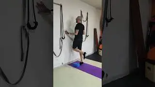 Isometric calf strenghtening - end range extension - block - Ebonie Rio