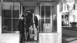 Back Story To A Famous Dylan Photograph