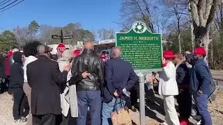Civil rights icon James Meredith is honored in his Mississippi hometown