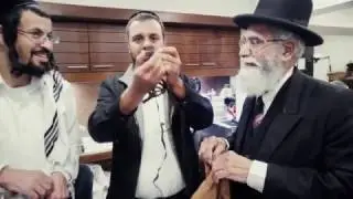 נדיר: כך נראו תפילין לפני 100 שנים!