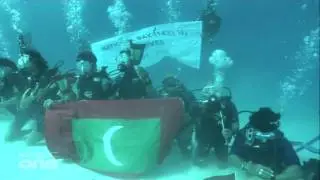 Maldives National Anthem underwater
