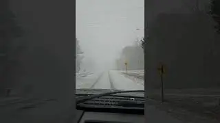 Yesterday, it started to snow, which wasn't bad. ❄️🌨️ #Snow #Weather