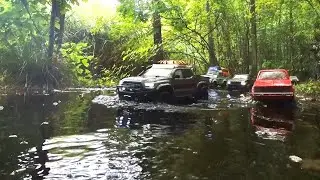A fun rainy and wet Rc trail run with Long Island Crawlers RC Club 