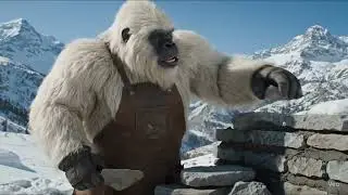 AN YETI MAKING HOME FOR HIMSELF