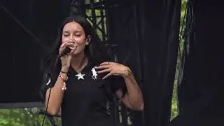 Julia Wolf - HelpMeNameThisSong010 - Riot Fest 2025 - Chicago, IL - 09-19-2025