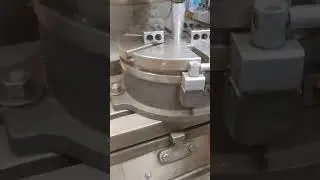 #tools for fast auto centering of a rotary table on Bridgeport #milling machine