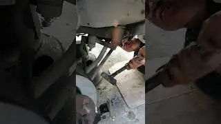 PITMAN ARM REMOVAL || FORD RANGER XLT