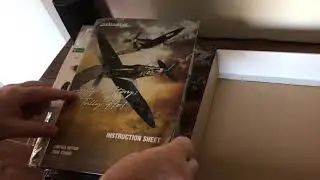 Eduard Spitfire &ldquo;The one&rdquo; unboxing.