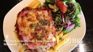 Harbour Town Hotel a Restaurants in Melbourne offering Wine and delicious Food