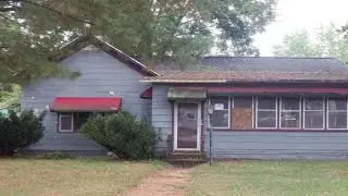 217 E Prairie Ronde Street, Dowagiac, MI Presented by Richard Stewart.