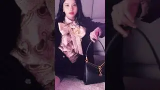 Chaeyoung featuring the Etro Vela Bag #채영 #CHAEYOUNG #チェヨン #트와이스 #TWICE #Etro #EtroChaeyoung