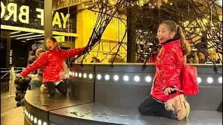 MUSEUM OF BROADWAY | NEW YORK CITY | SKYE and Family