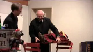 Himmlische Zauberei: Pater Hermann Bickel zu Gast in Freiburg